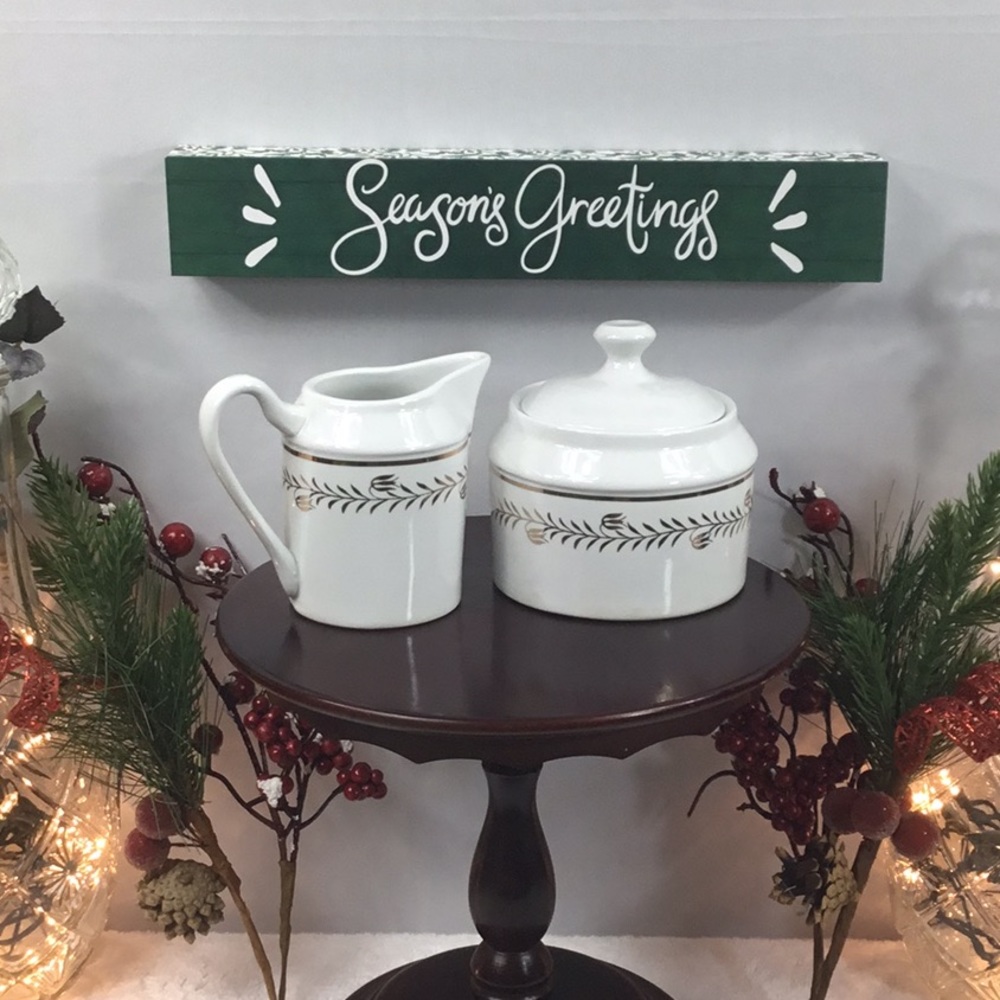 ✅☕️🍶”GORGEOUS VINTAGE CREAM & SUGER SET”🍶☕️✅